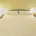 Ibis Tour Montparnasse 15eme Parigi