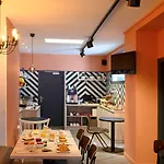 Hotel Ibis Tour Montparnasse 15eme Parigi