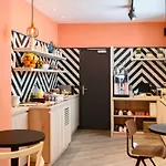 Ibis Tour Montparnasse 15eme Hotel 3*