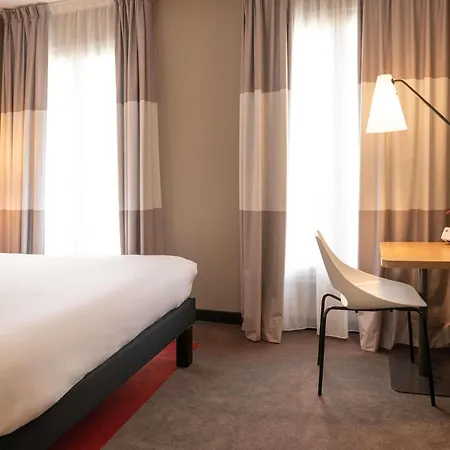 Hotel Ibis Tour Montparnasse 15eme