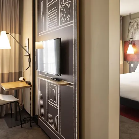 Ibis Tour Montparnasse 15eme Hotel