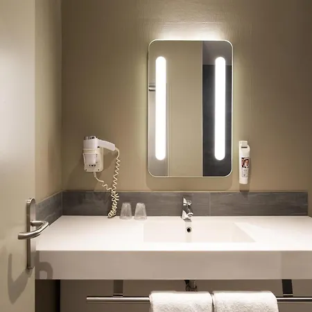 Hotel Ibis Tour Montparnasse 15eme Paris