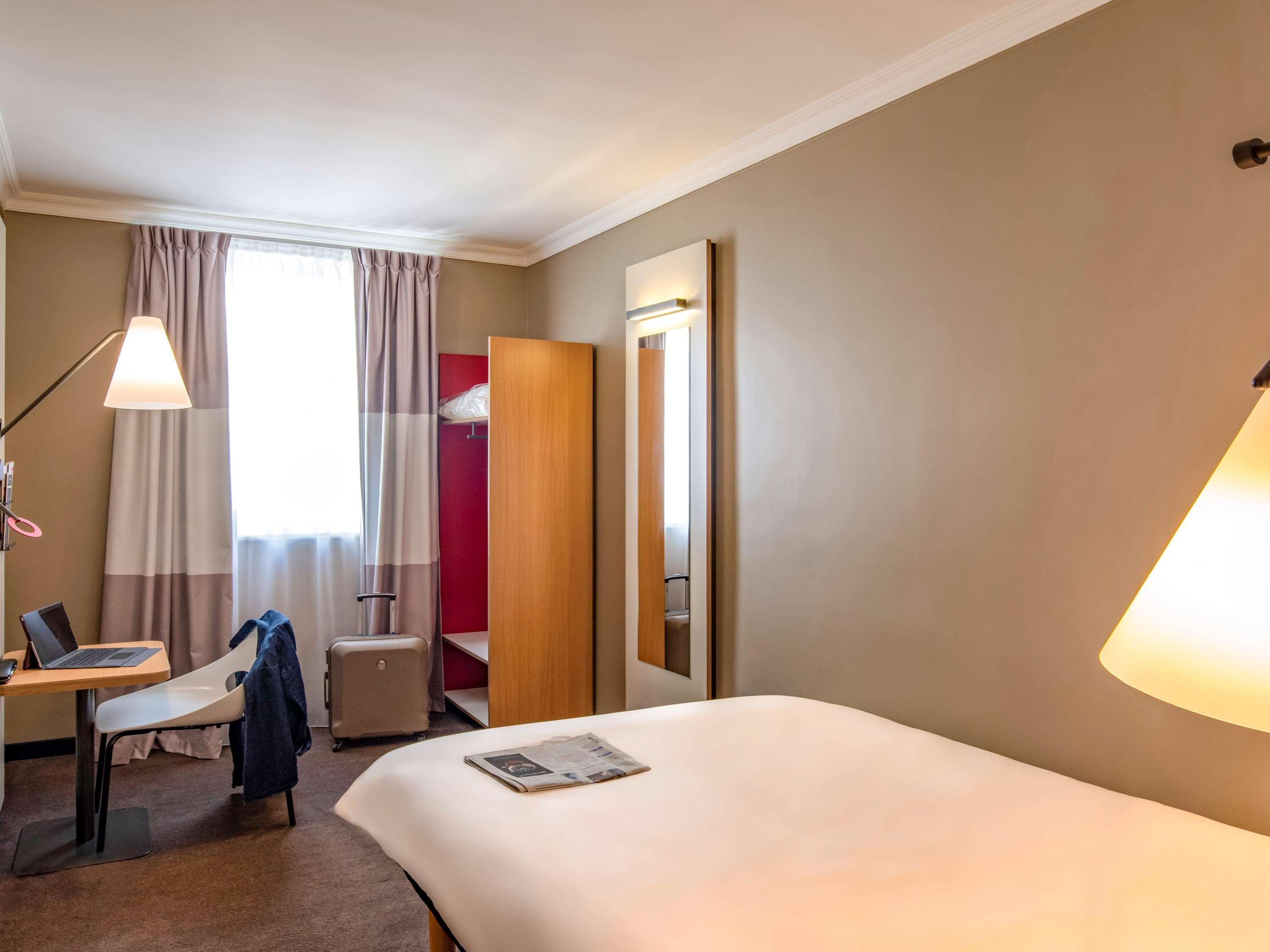 Hotel Ibis Tour Montparnasse 15eme 3*