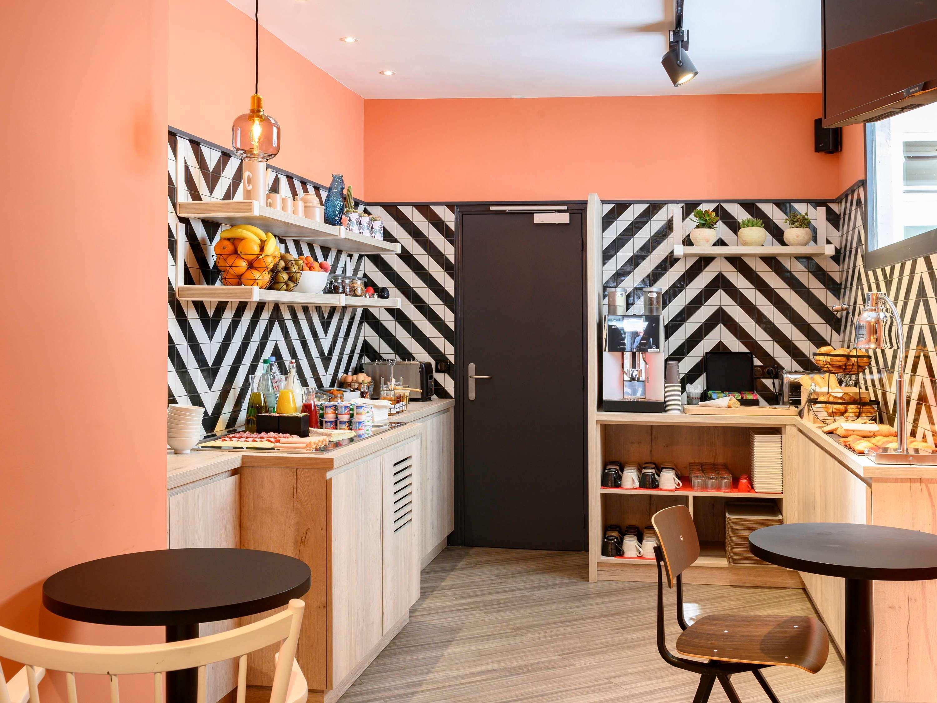 Ibis Tour Montparnasse 15eme Hotel